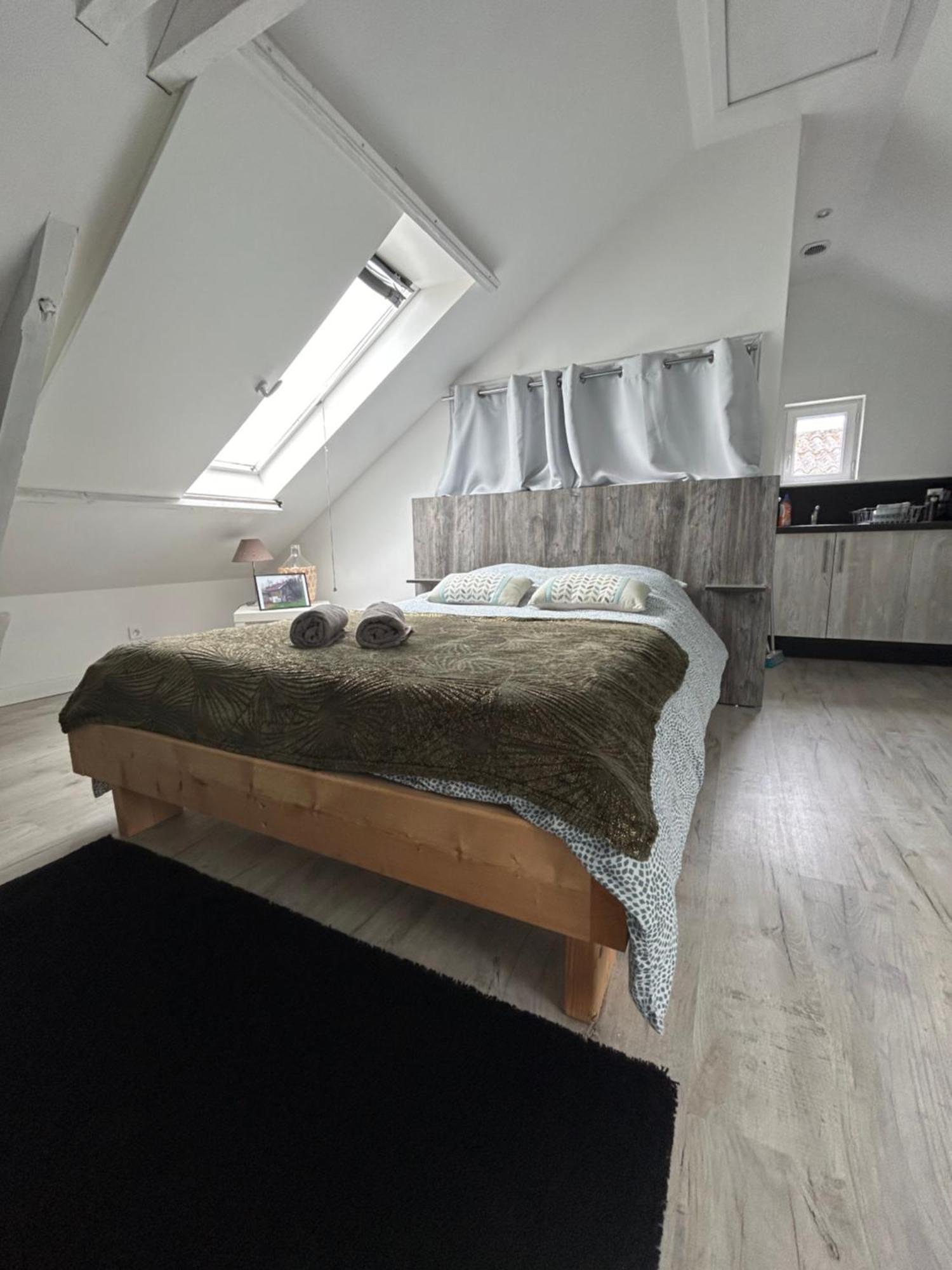 Loft And Spa Les Preaux Exterior foto