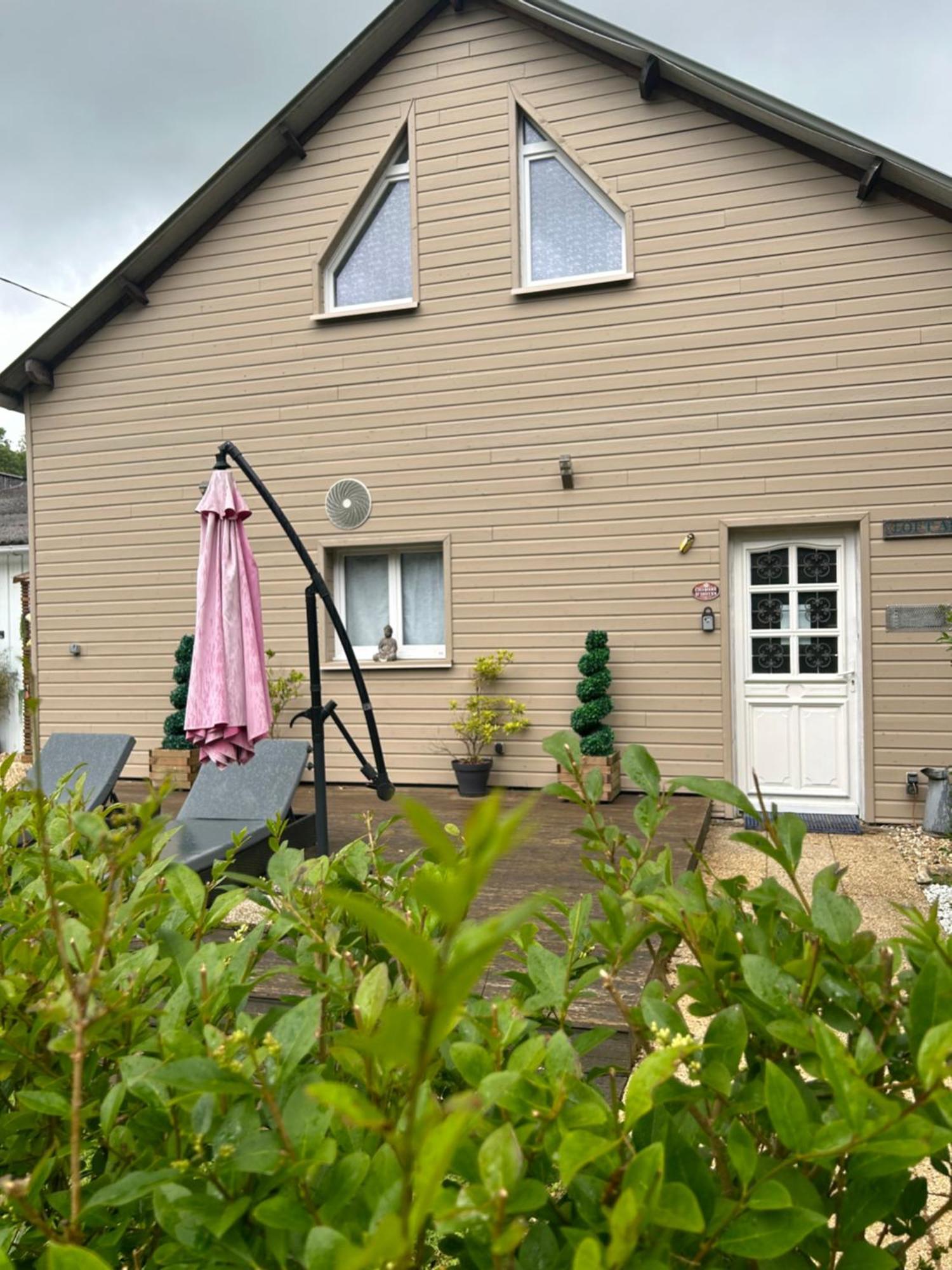 Loft And Spa Les Preaux Exterior foto